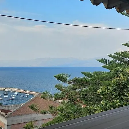 Sea View House Appartamento Koróni